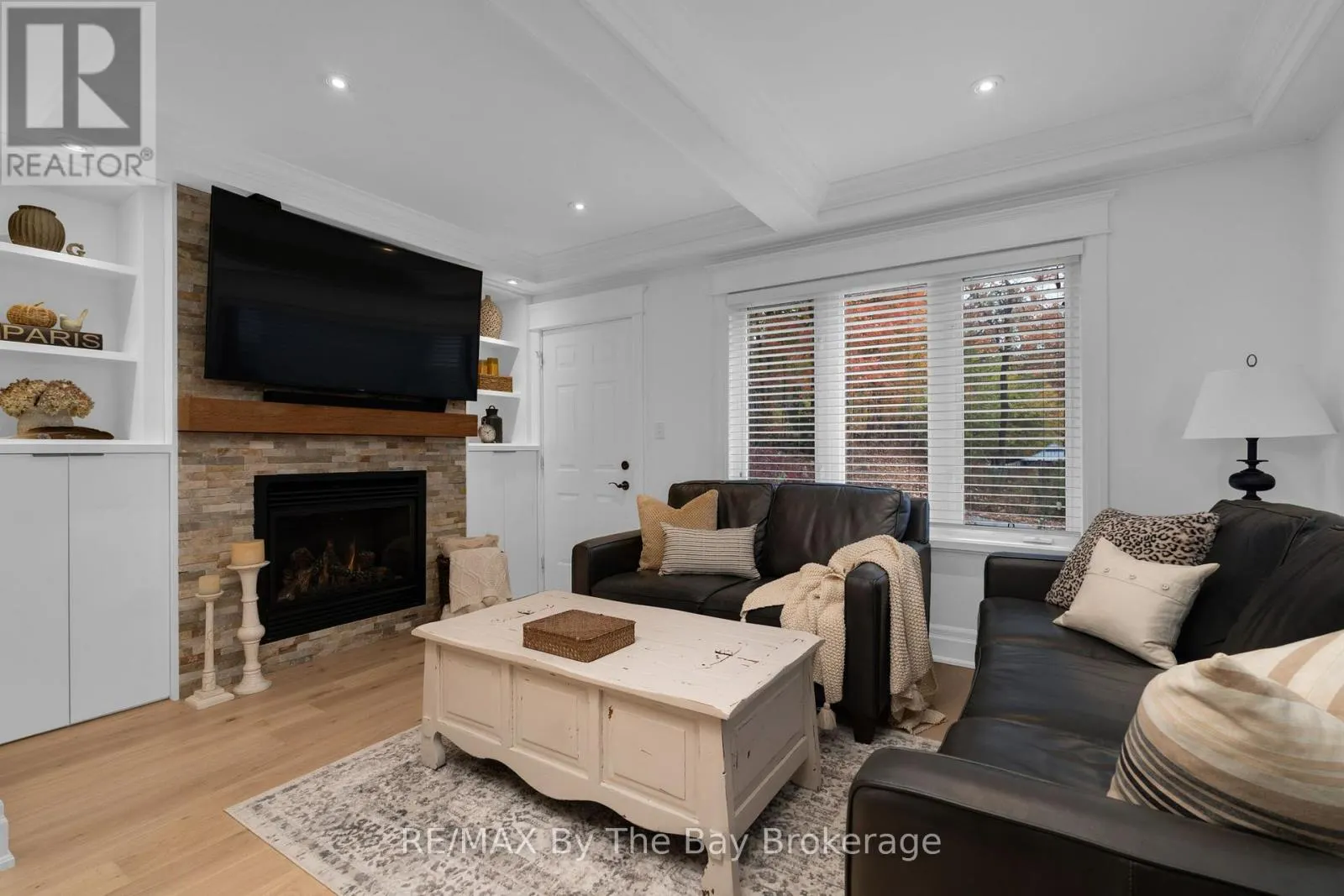 206 CENTENNIAL DRIVE