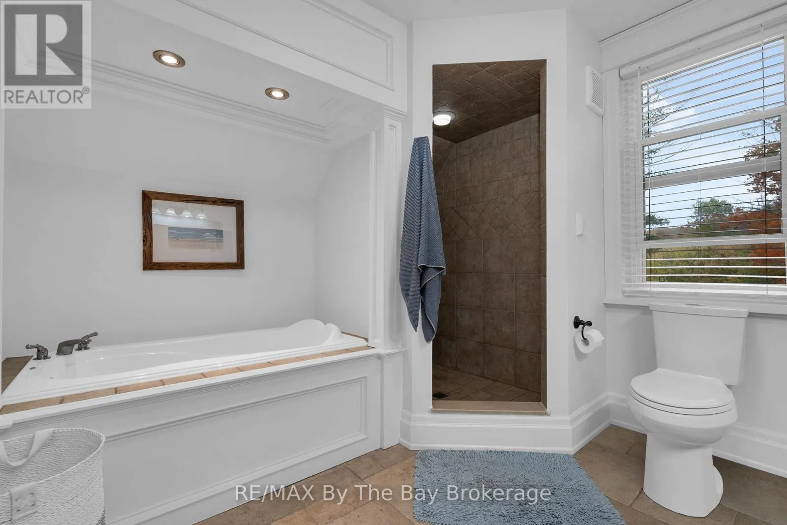 206 CENTENNIAL DRIVE