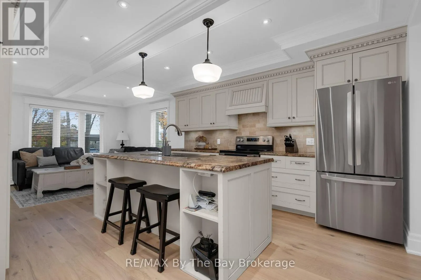 206 CENTENNIAL DRIVE