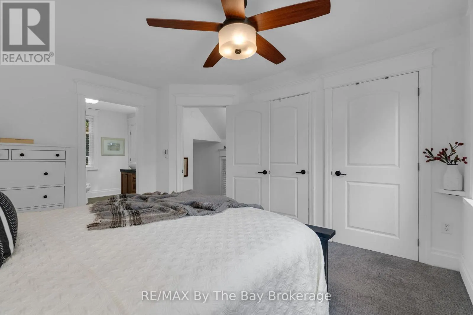 206 CENTENNIAL DRIVE