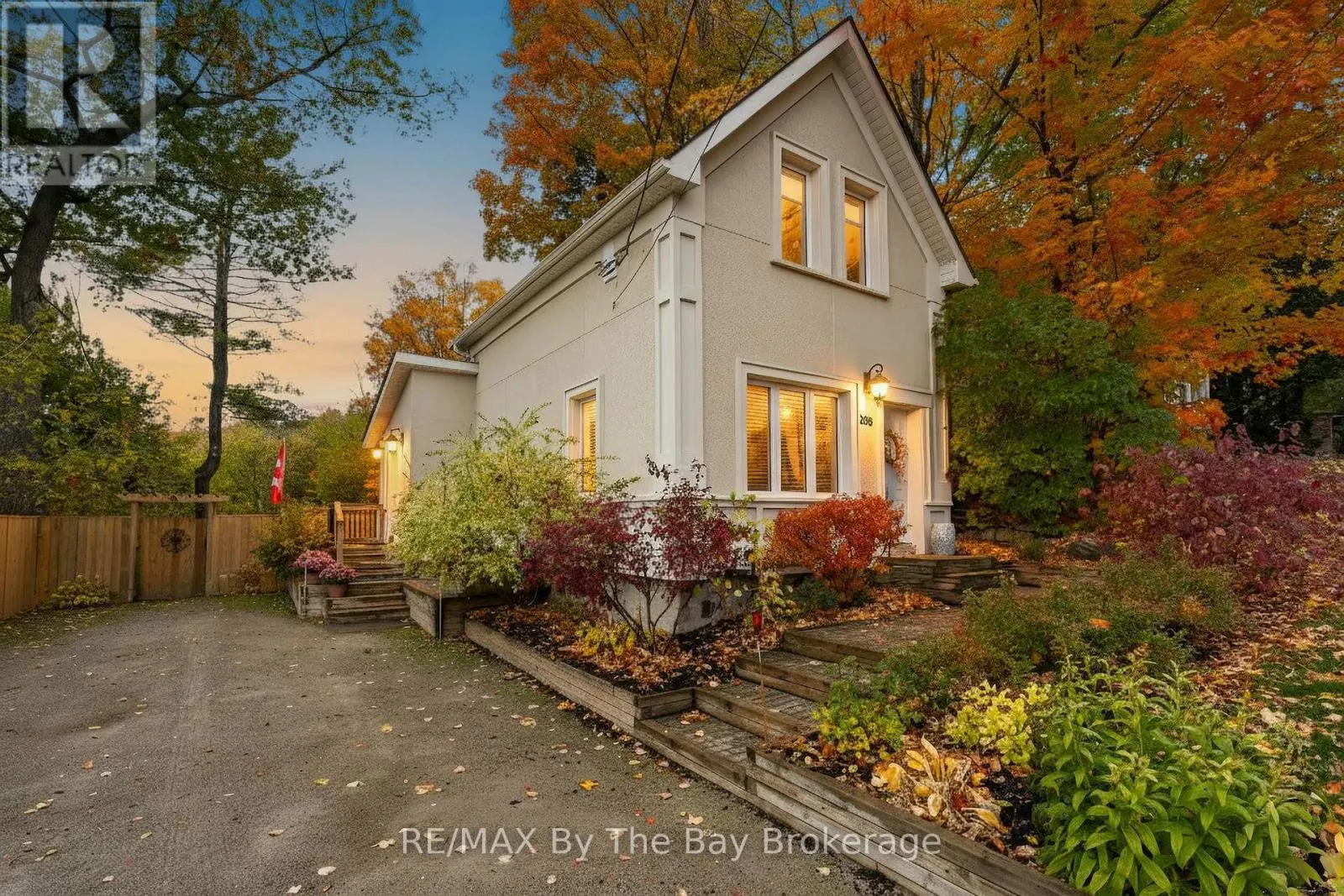 206 CENTENNIAL DRIVE