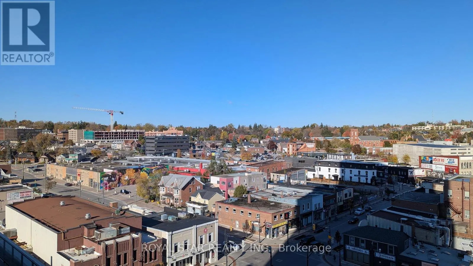 806 - 39 MARY STREET