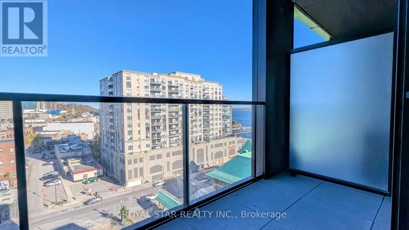 806 - 39 MARY STREET