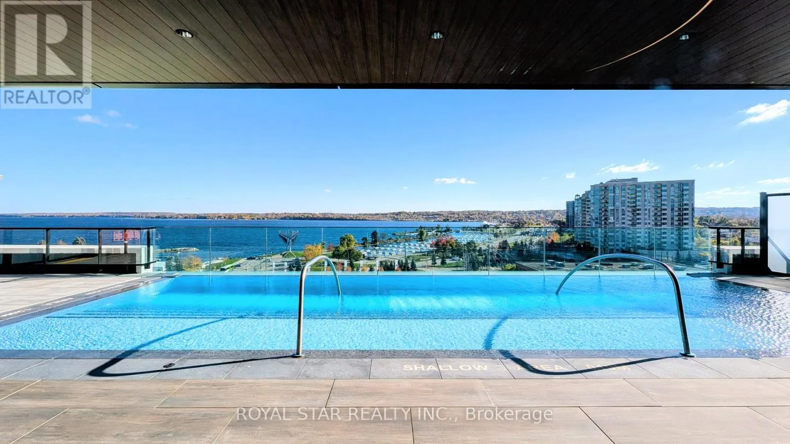 806 - 39 MARY STREET