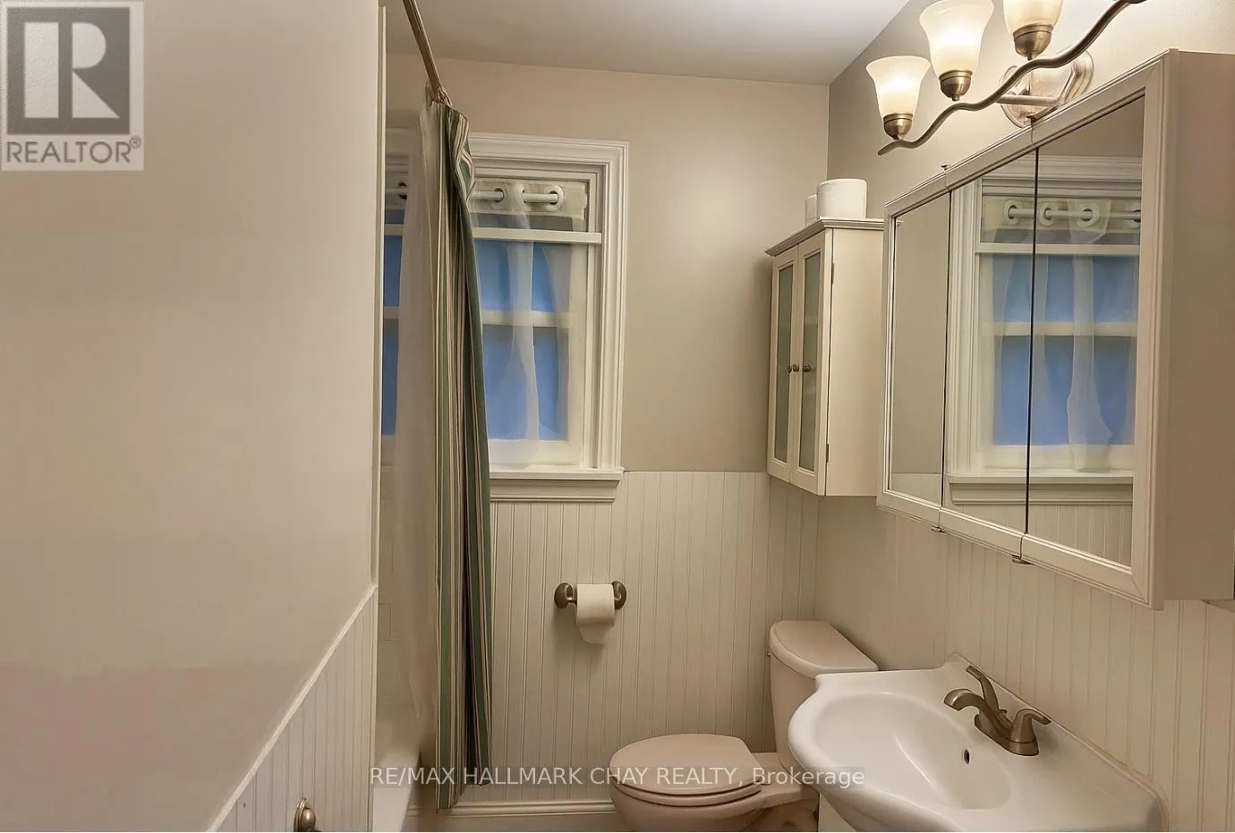 MAIN - 1207 BAYFIELD STREET N