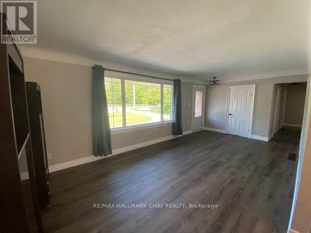 MAIN - 1207 BAYFIELD STREET N