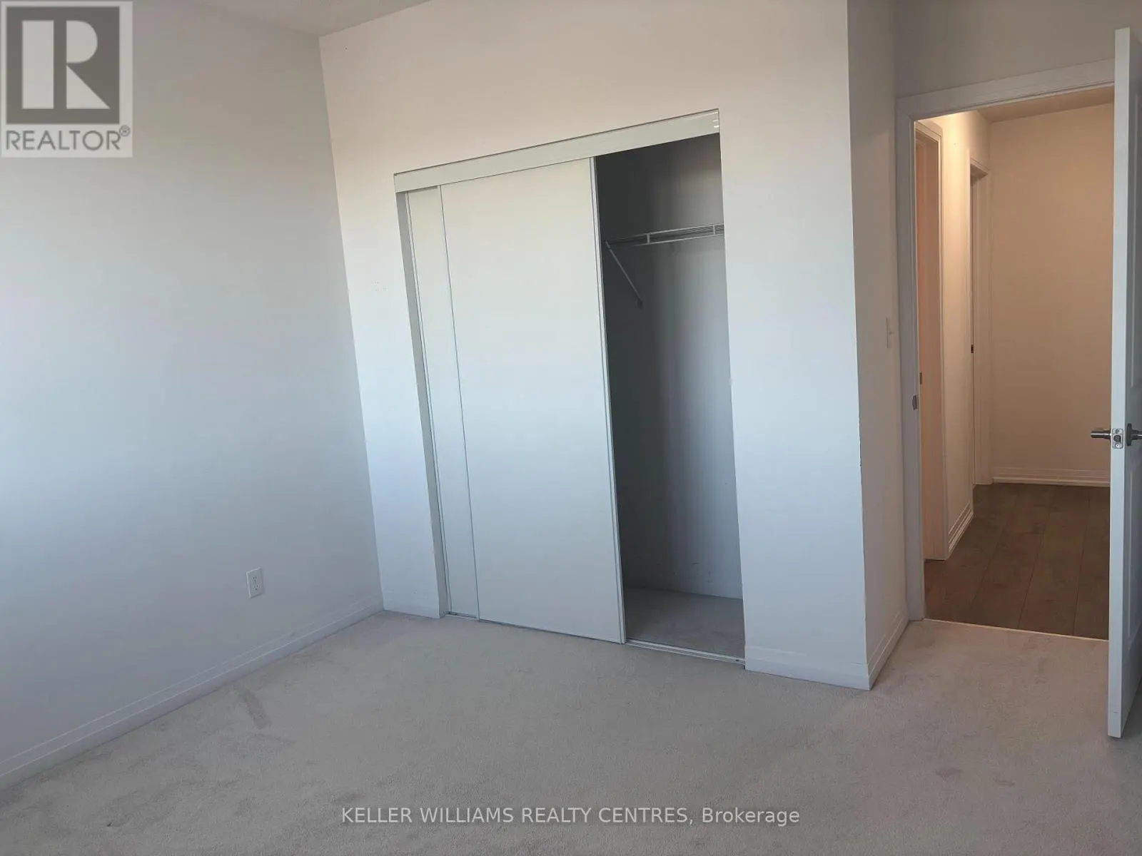 107 - 295 CUNDLES ROAD E