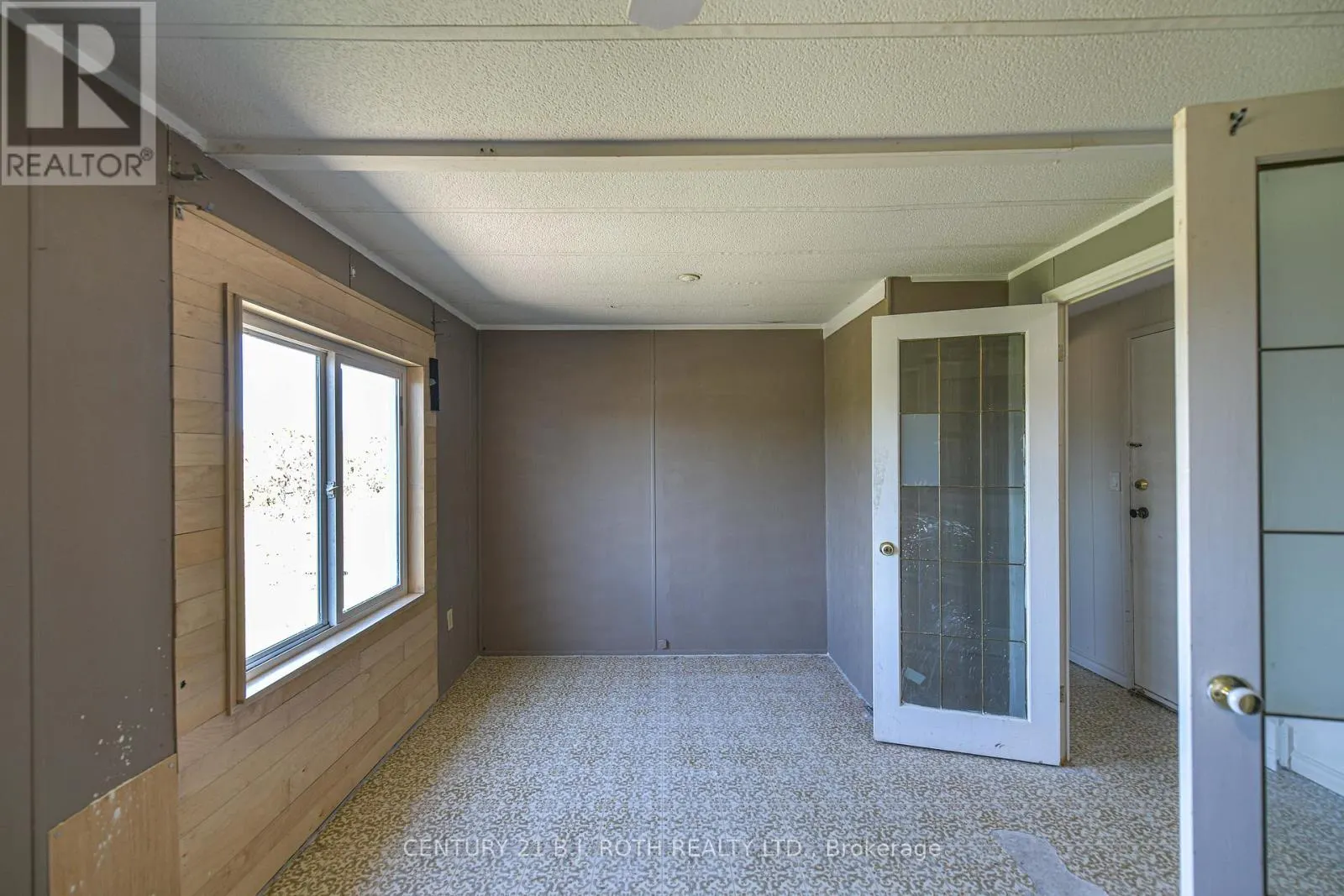 19 CLAREMONT CRESCENT