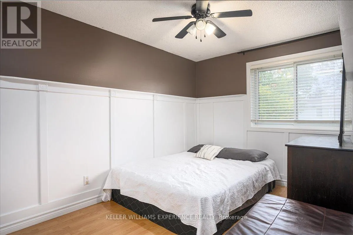 8 - 237 STEEL STREET