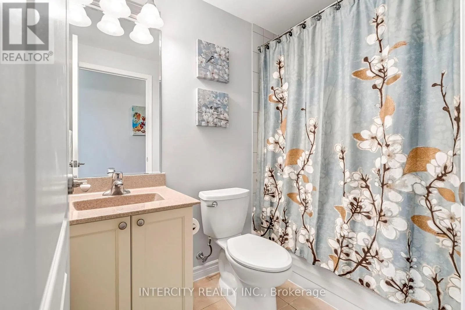 1007 - 699 ABERDEEN BOULEVARD