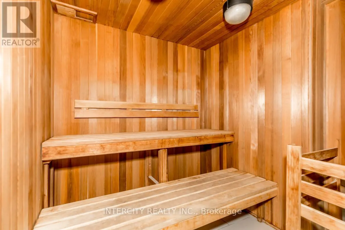 1007 - 699 ABERDEEN BOULEVARD