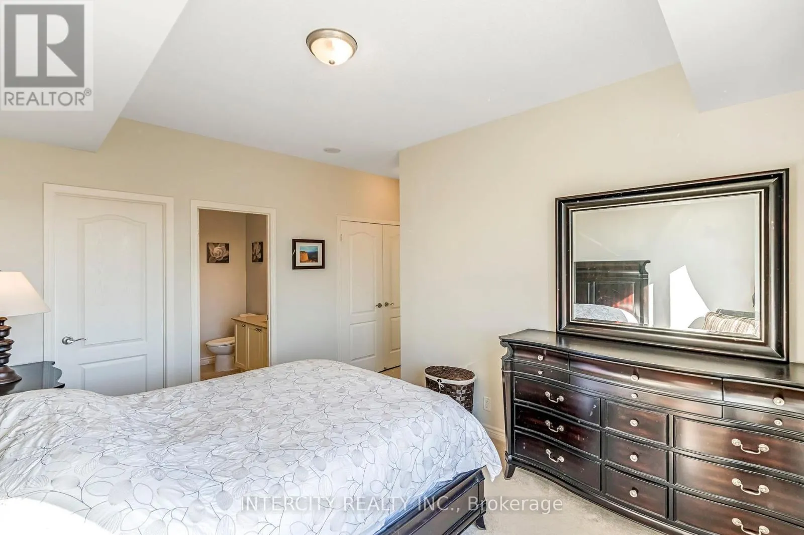 1007 - 699 ABERDEEN BOULEVARD