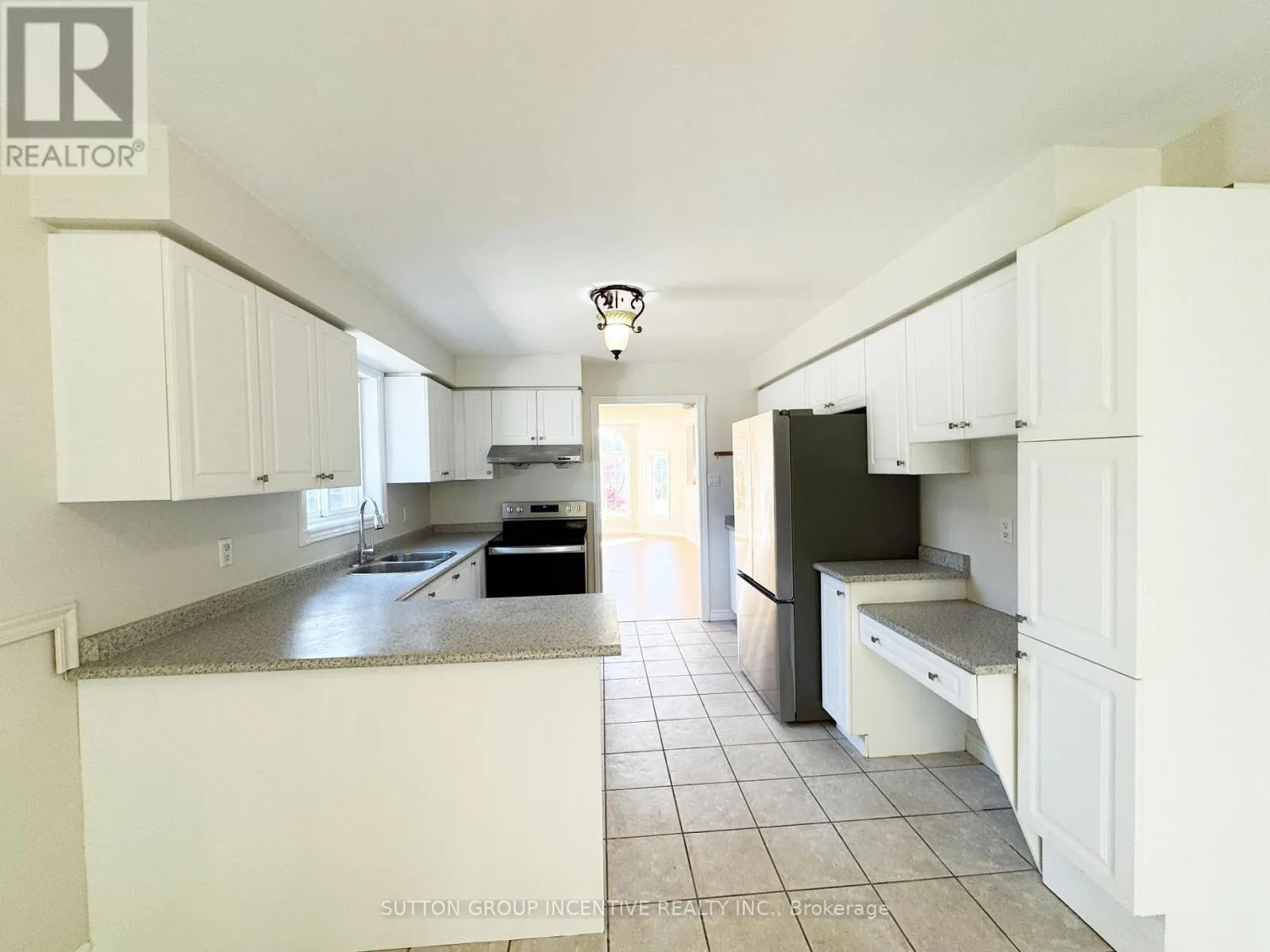 18 FOREST DALE DRIVE