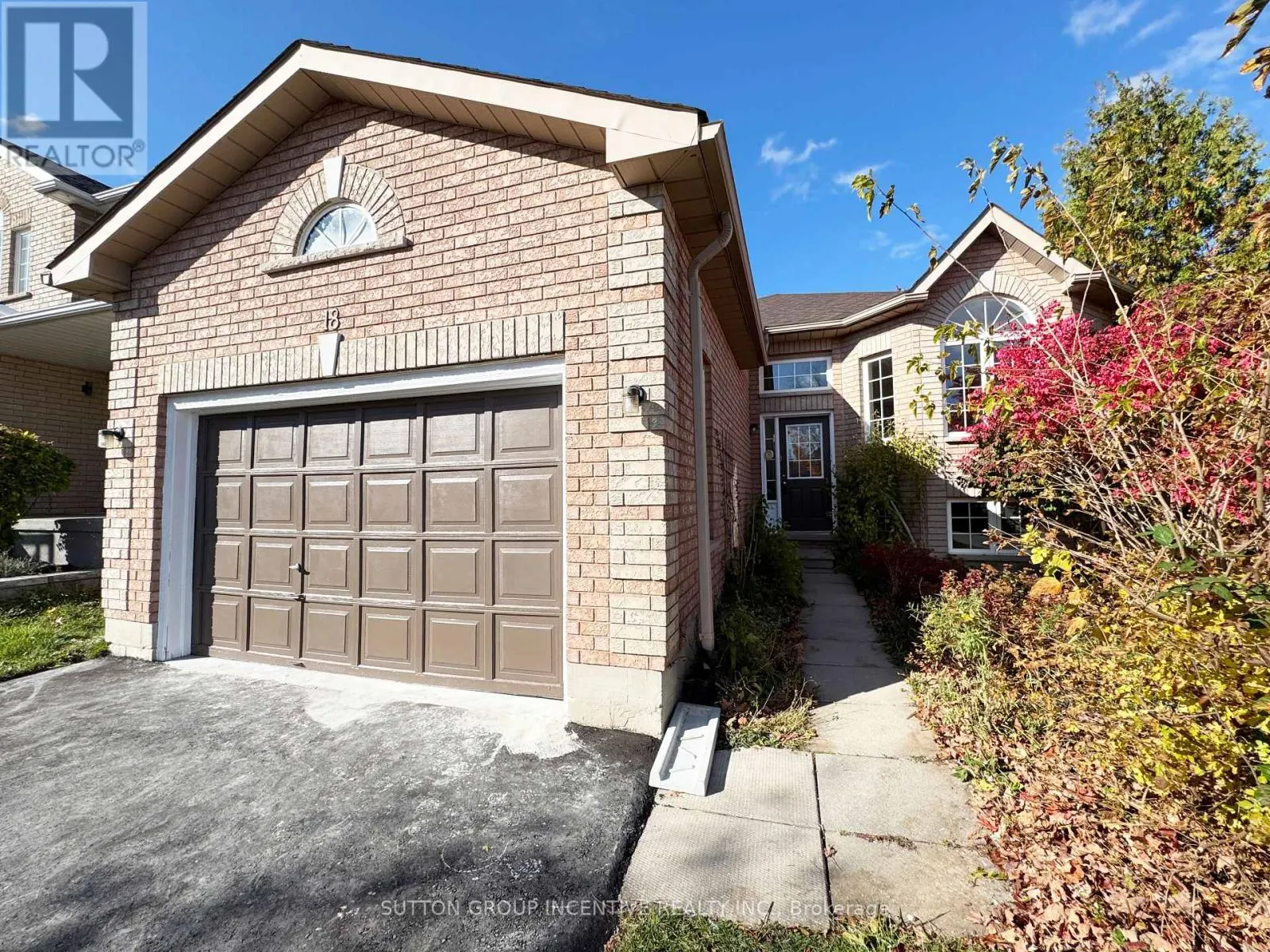 18 FOREST DALE DRIVE