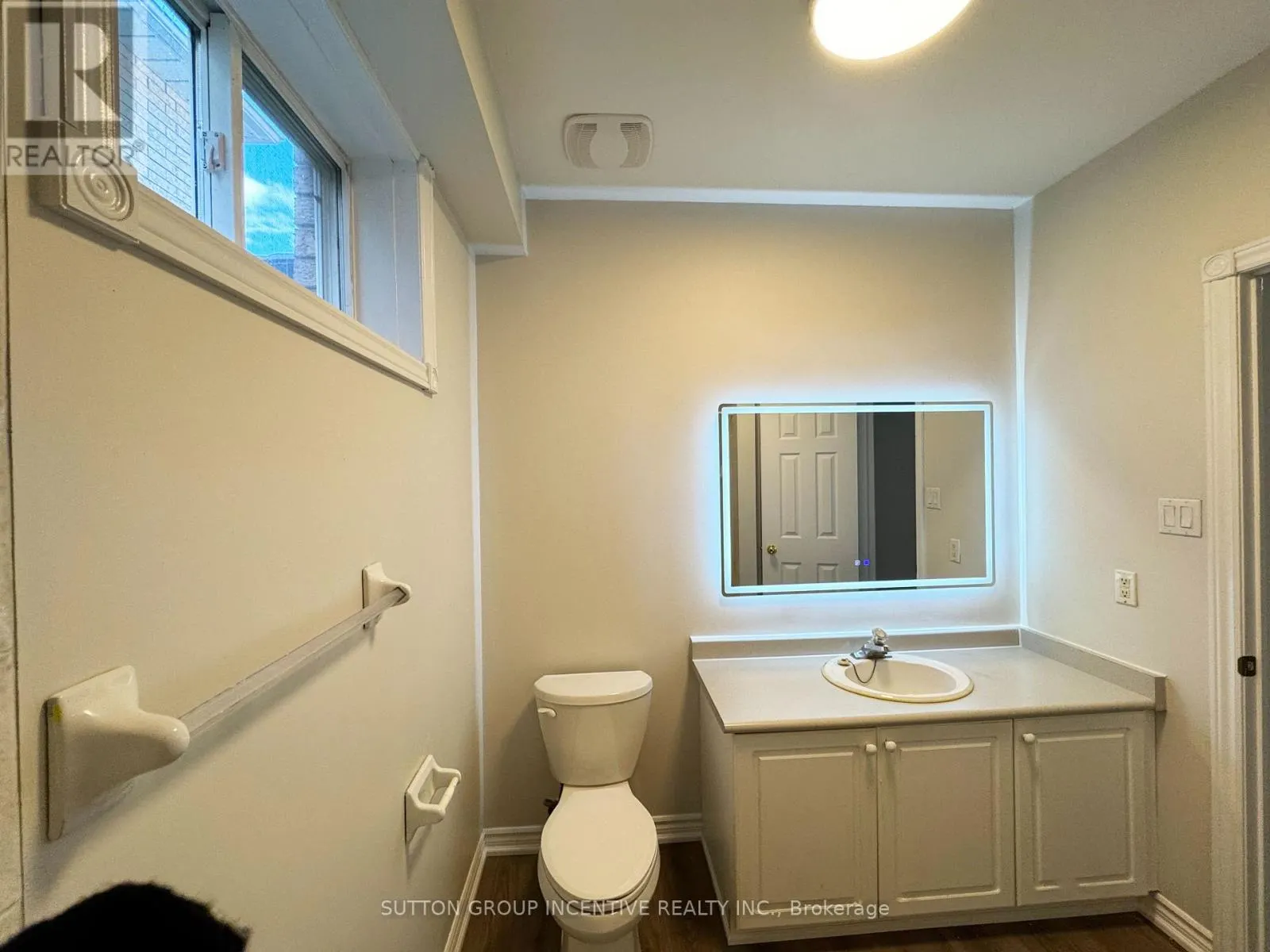 18 FOREST DALE DRIVE