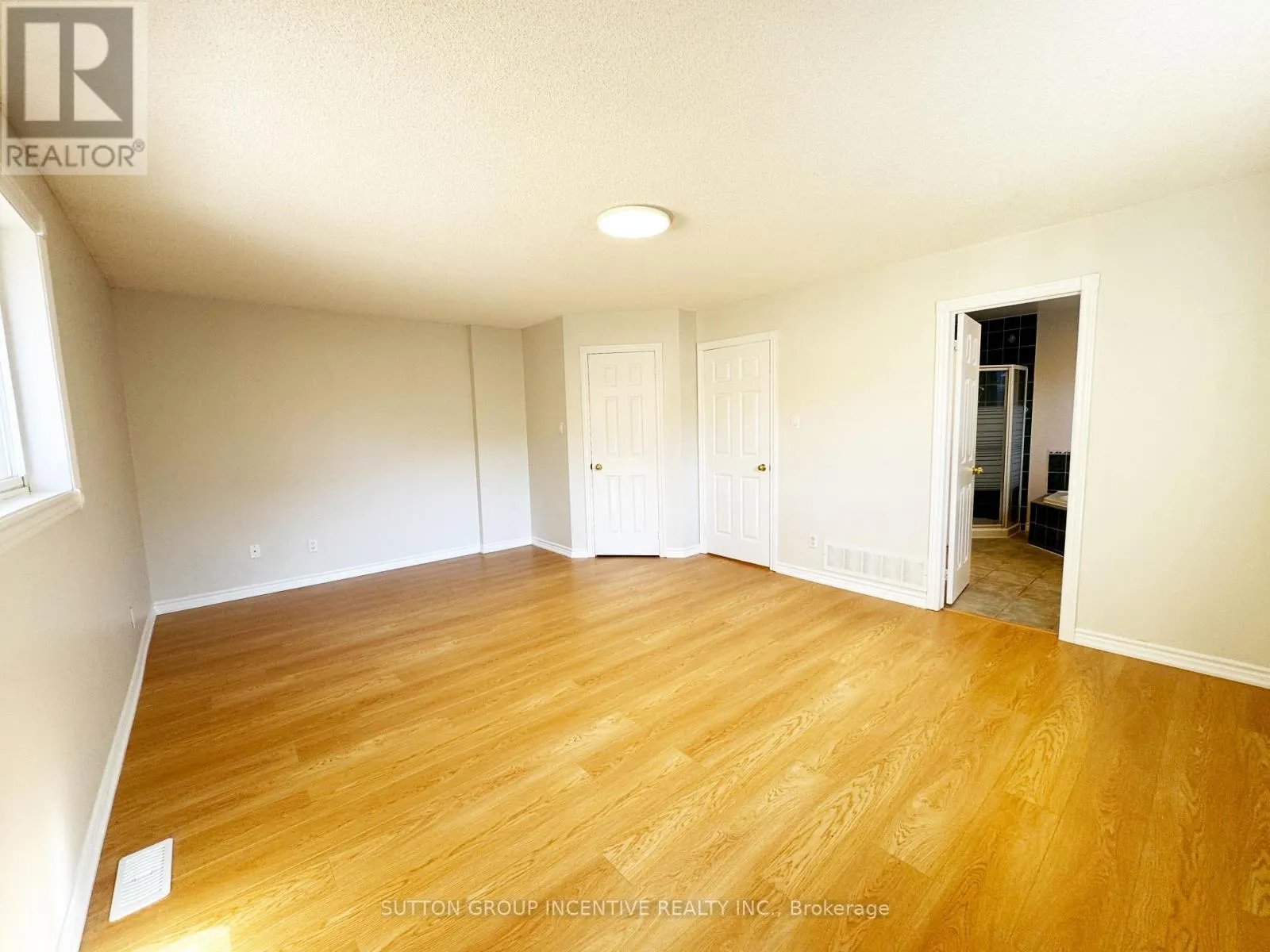 18 FOREST DALE DRIVE