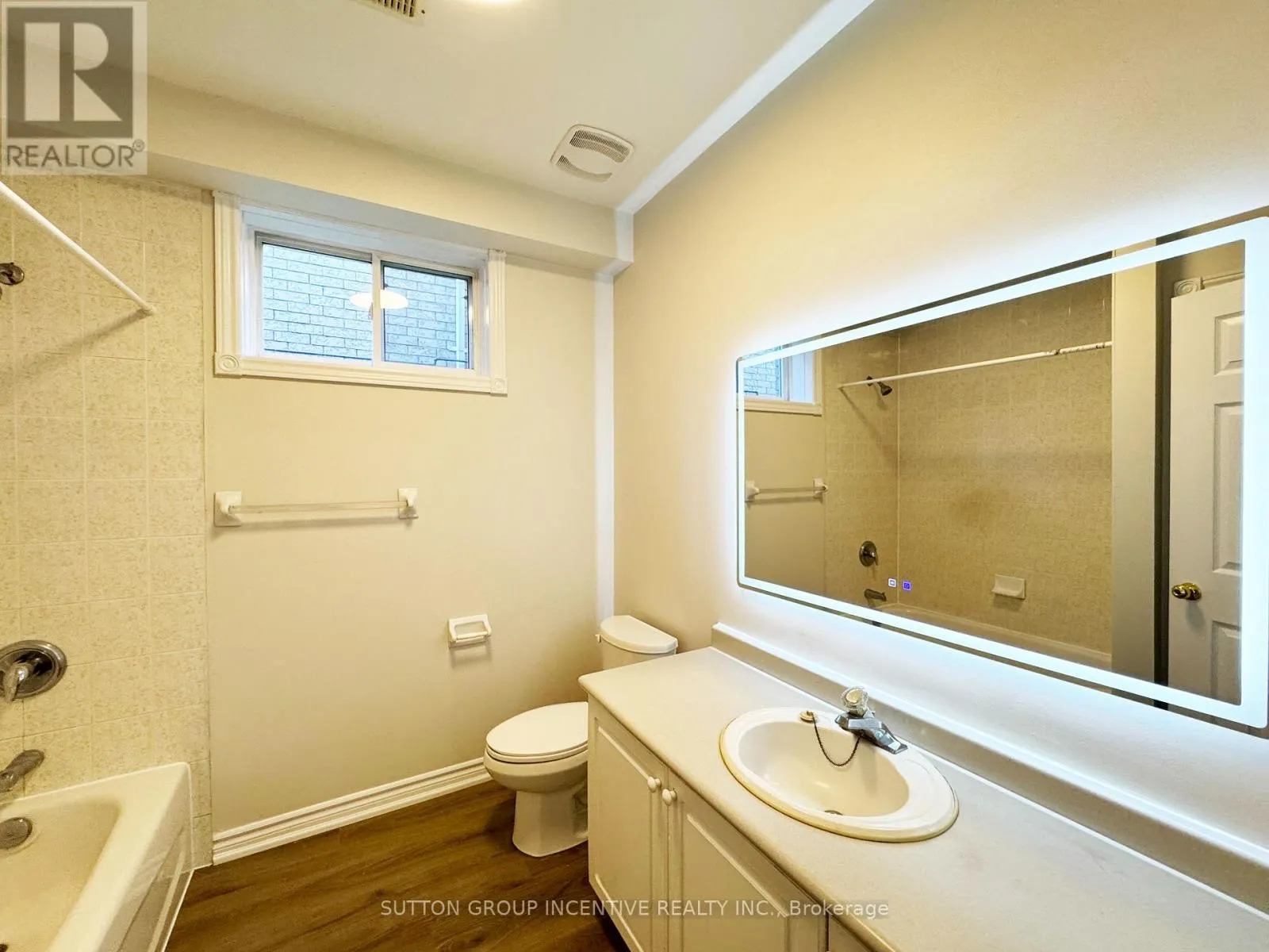 18 FOREST DALE DRIVE