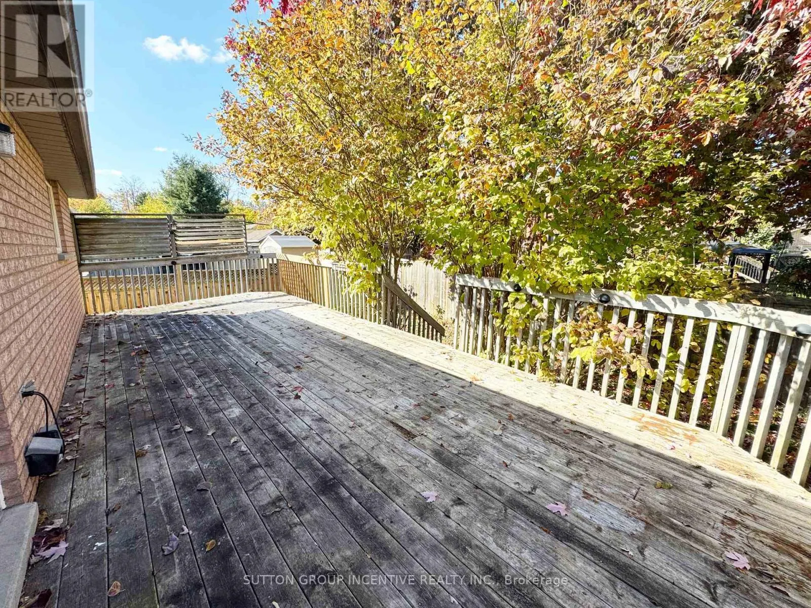 18 FOREST DALE DRIVE