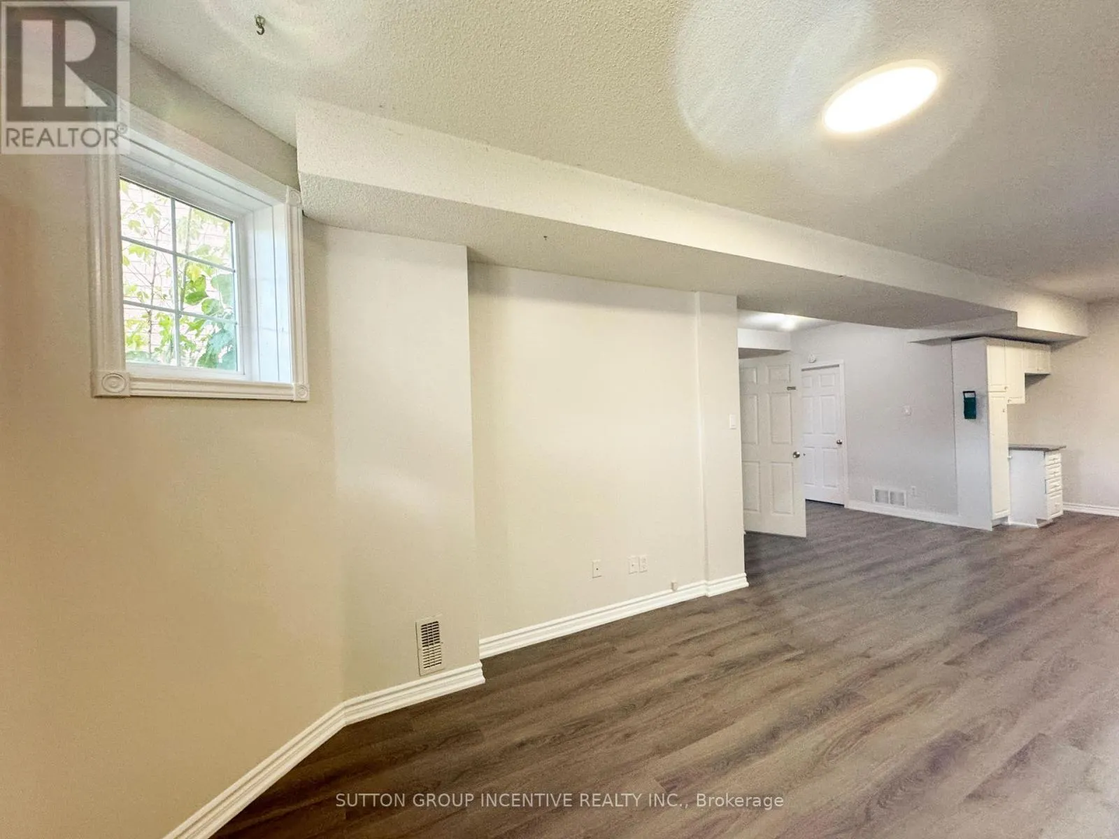 18 FOREST DALE DRIVE