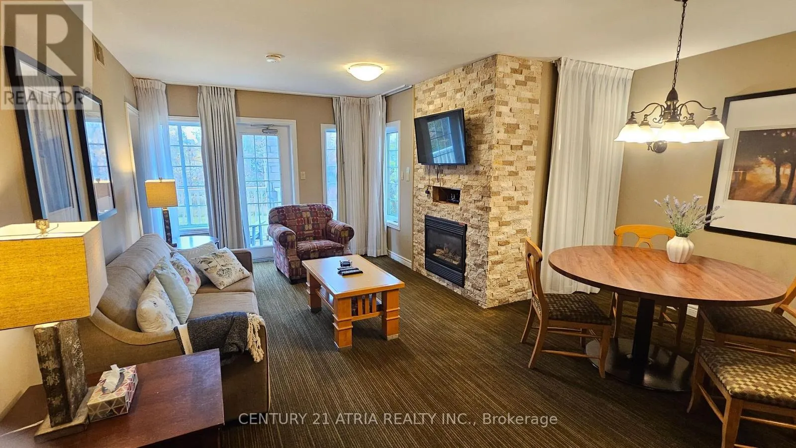 2074/75 - 90 HIGHLANDS DRIVE