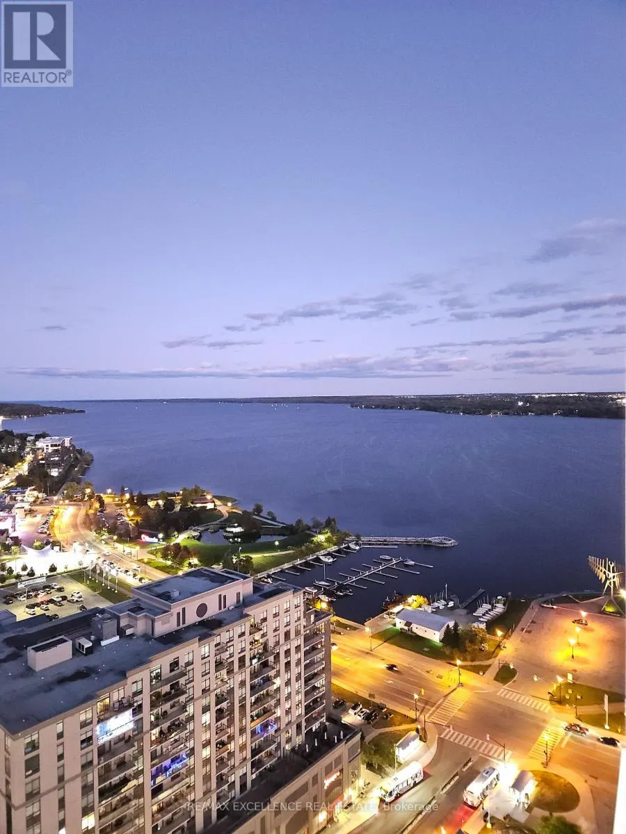 2605 - 39 MARY STREET