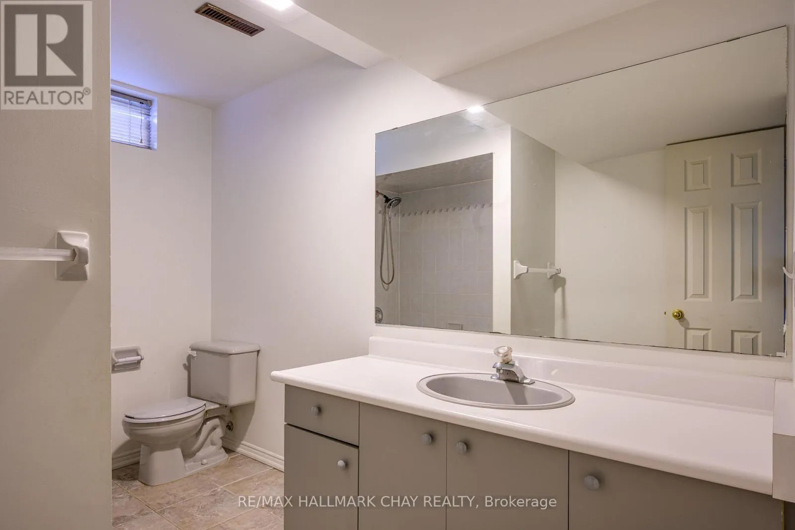 197 LIVINGSTONE STREET W