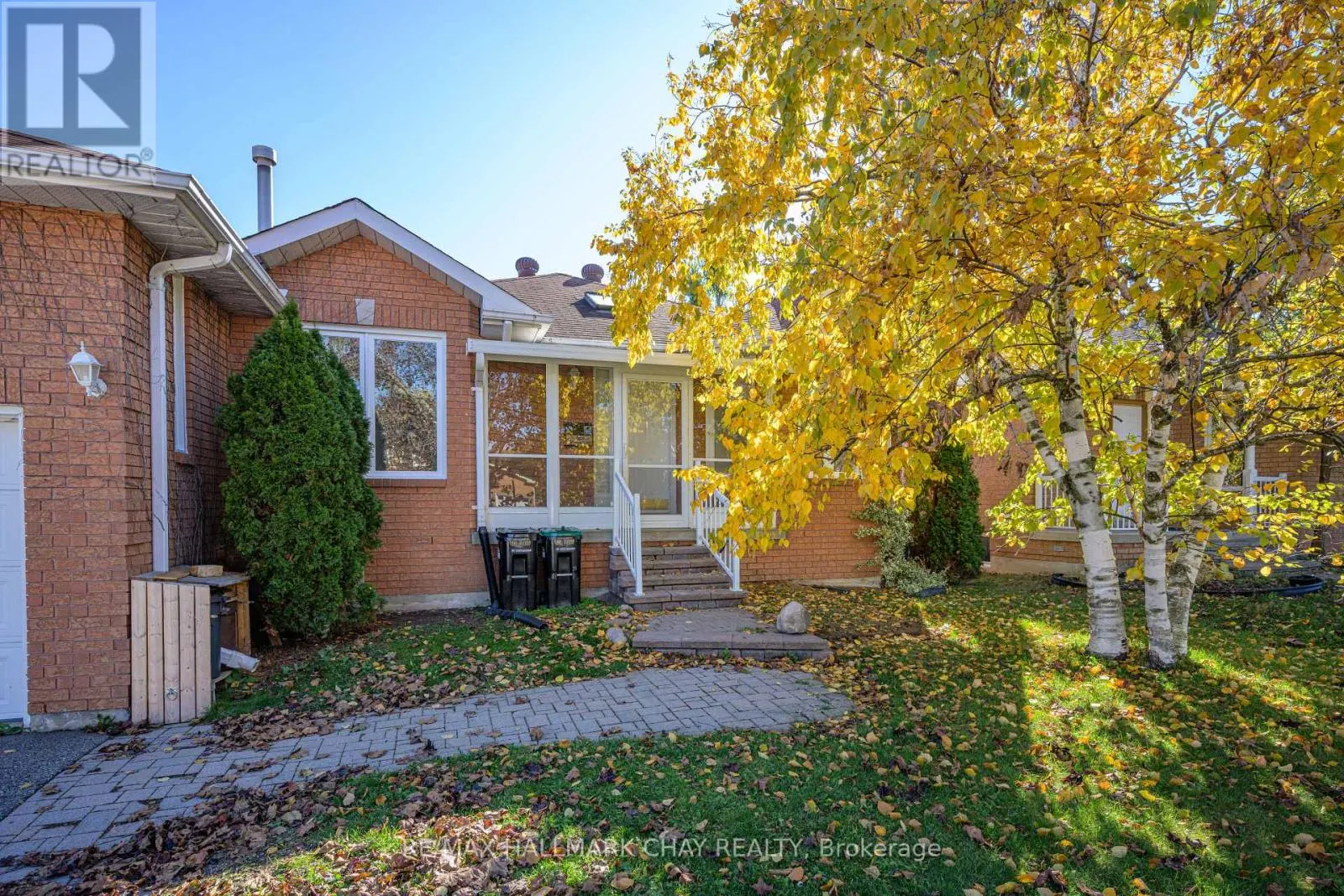 197 LIVINGSTONE STREET W