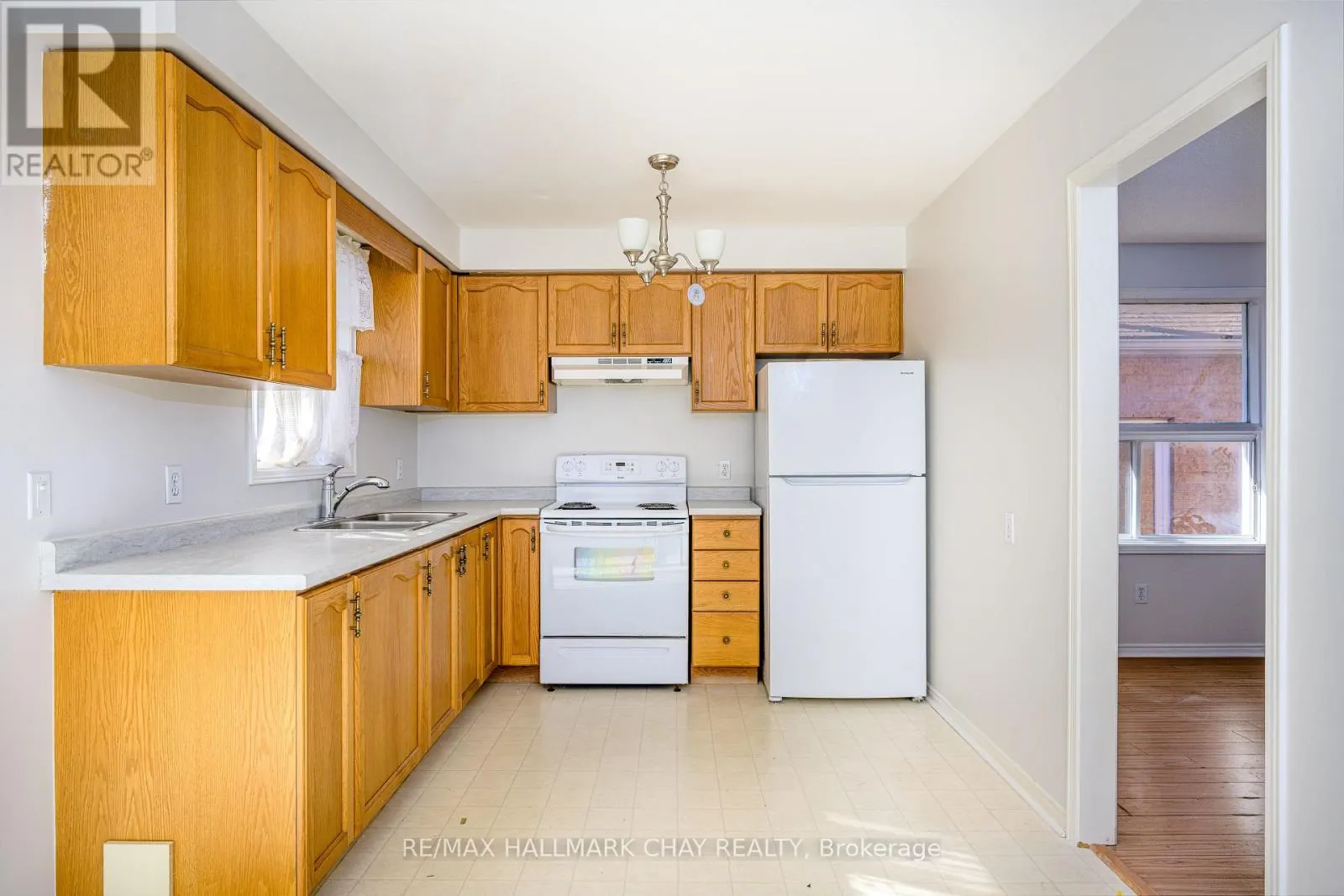 197 LIVINGSTONE STREET W