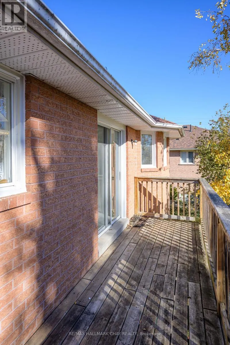 197 LIVINGSTONE STREET W