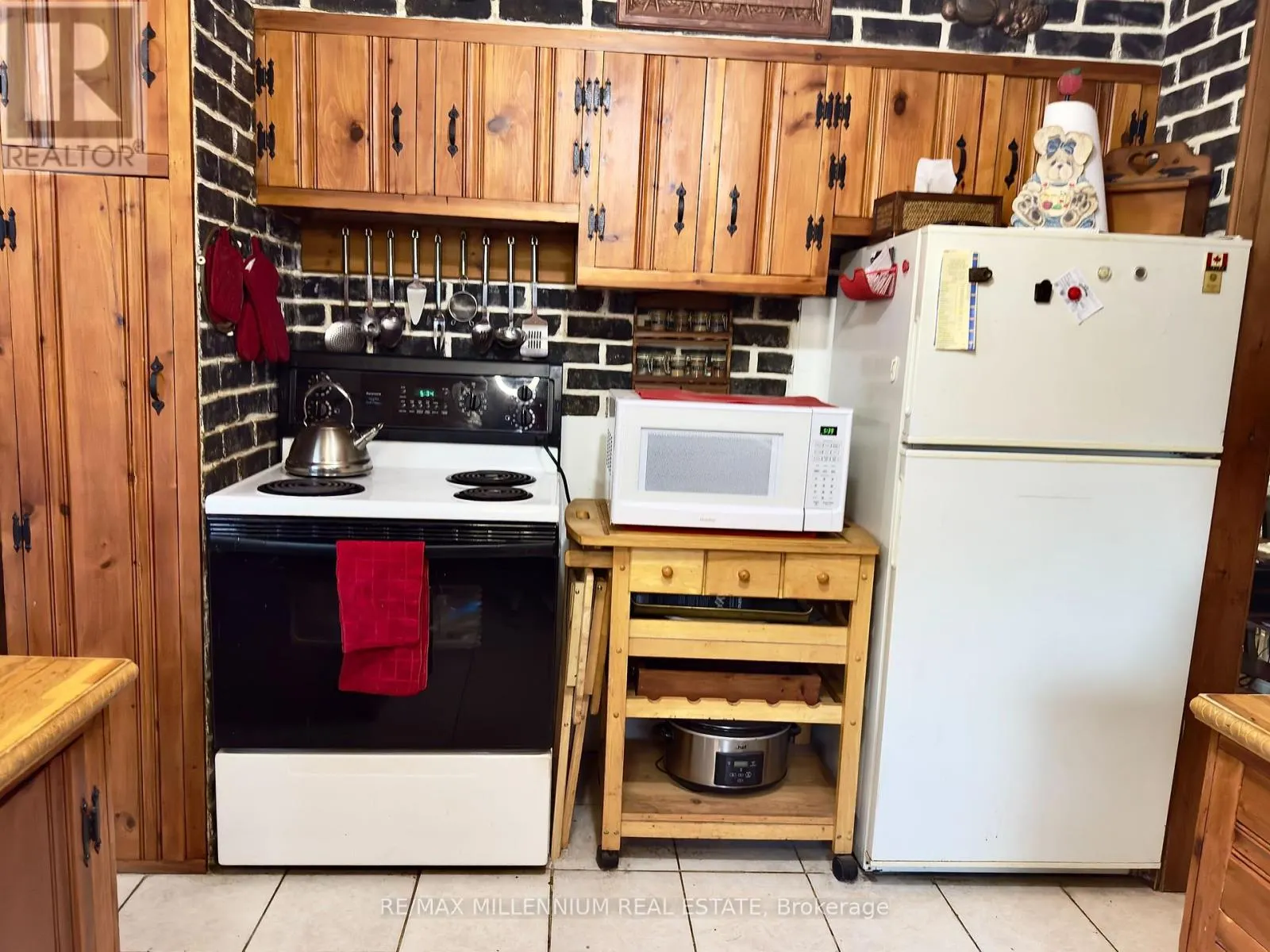 3741 CEDAR RAPIDS DRIVE SW