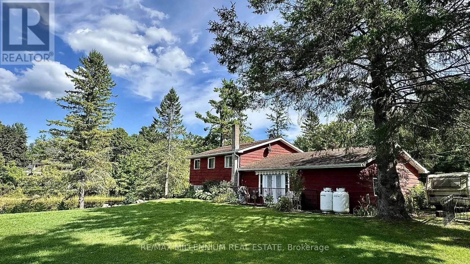 3741 CEDAR RAPIDS DRIVE SW