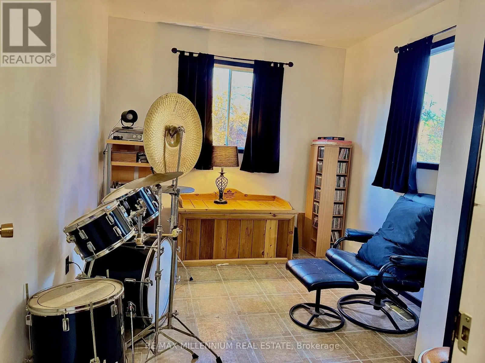 3741 CEDAR RAPIDS DRIVE SW