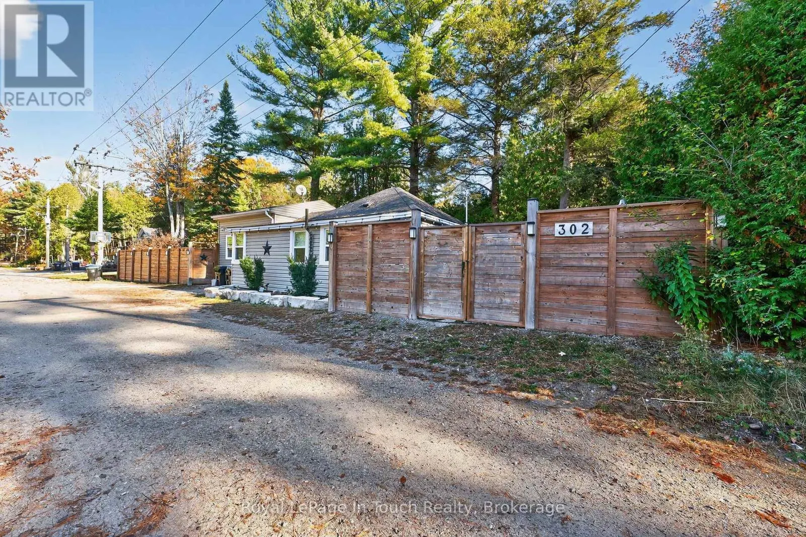 302 CONCESSION 11 ROAD W