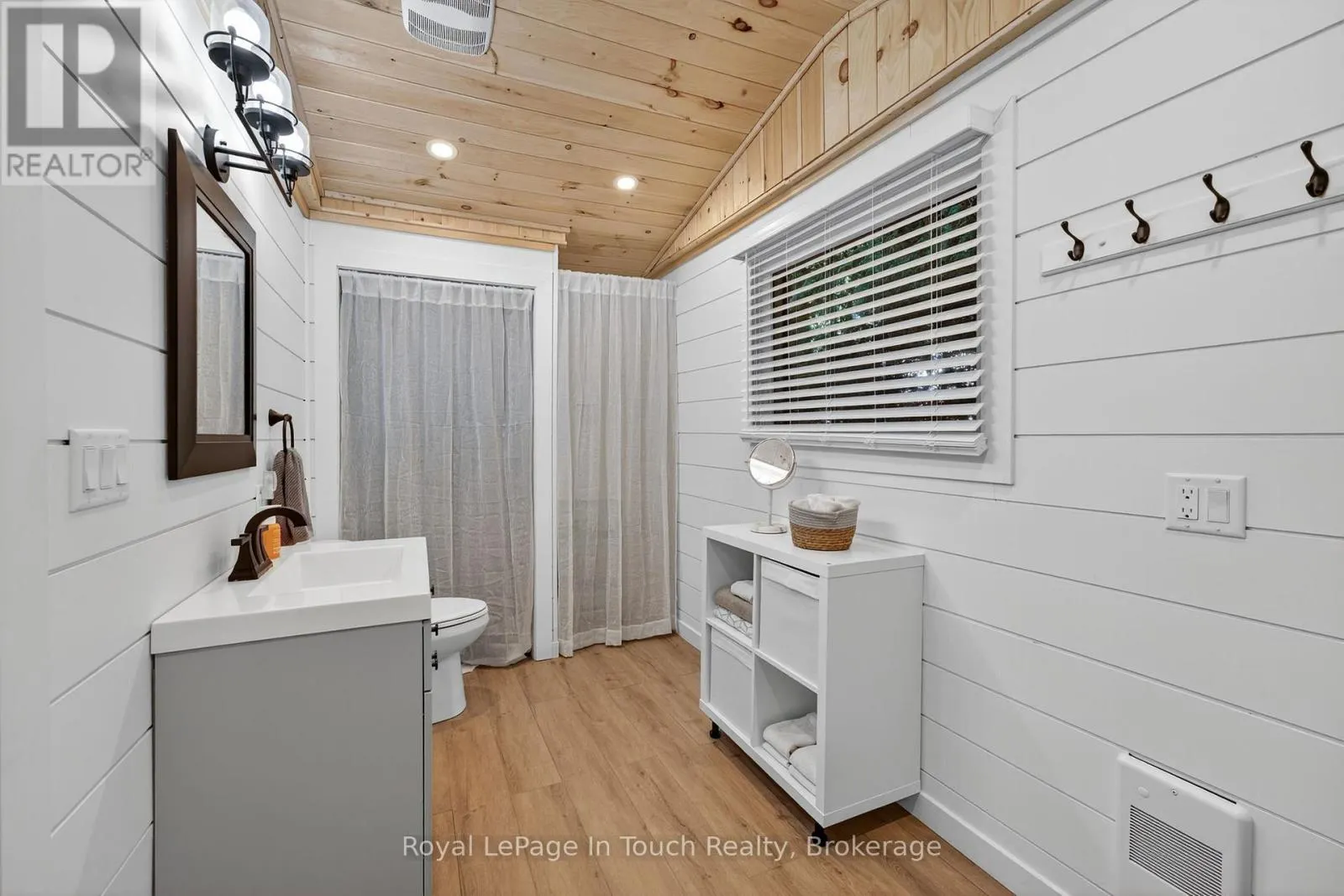 302 CONCESSION 11 ROAD W