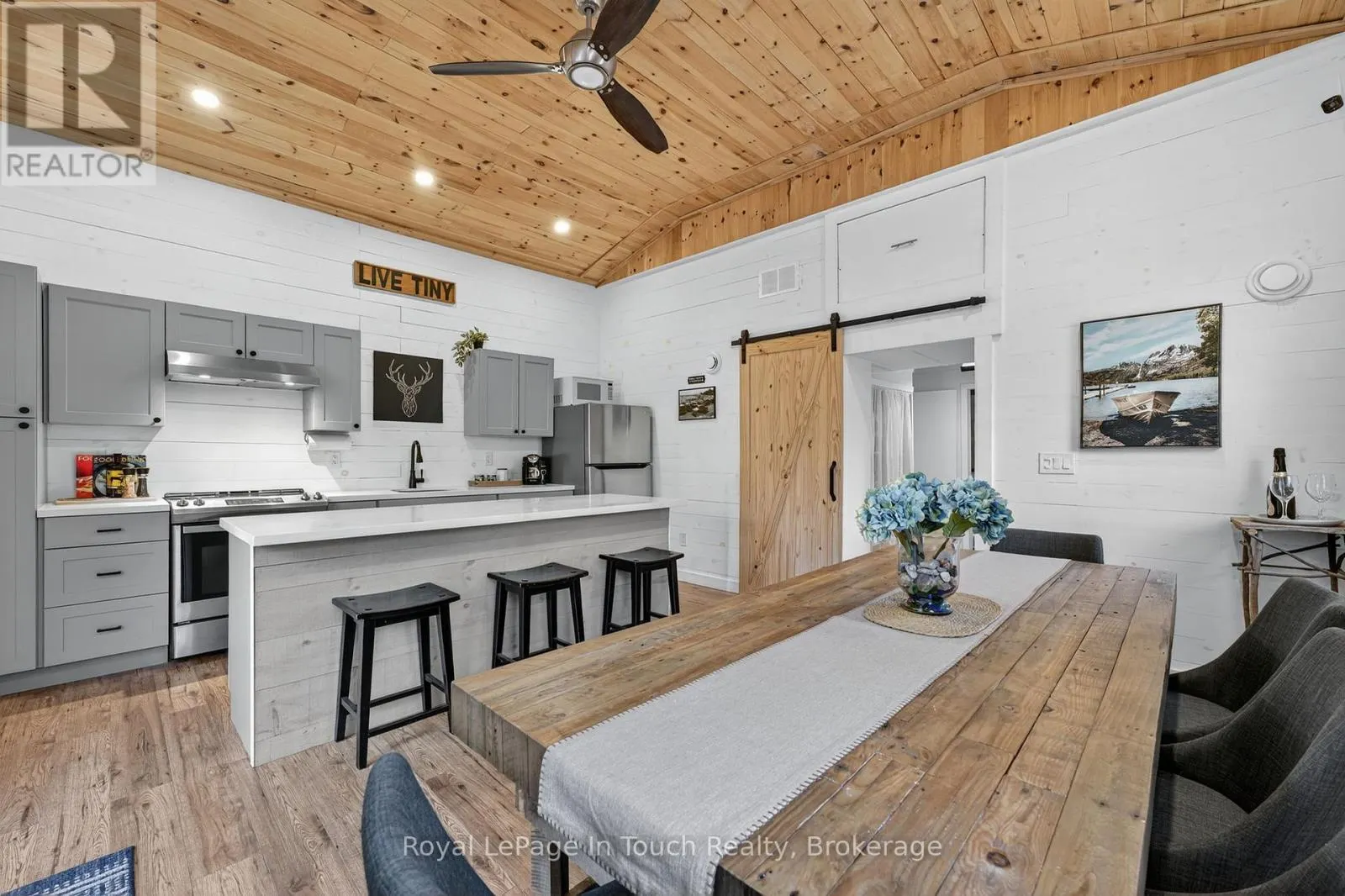 302 CONCESSION 11 ROAD W