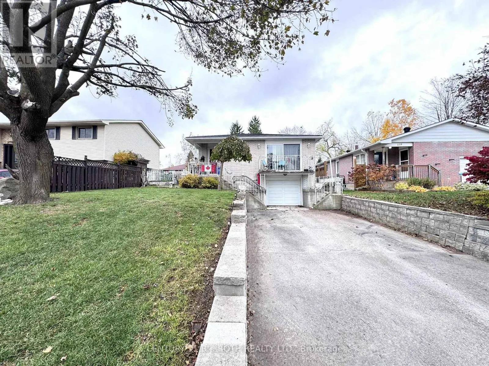 LOWER - 141 GUNN STREET