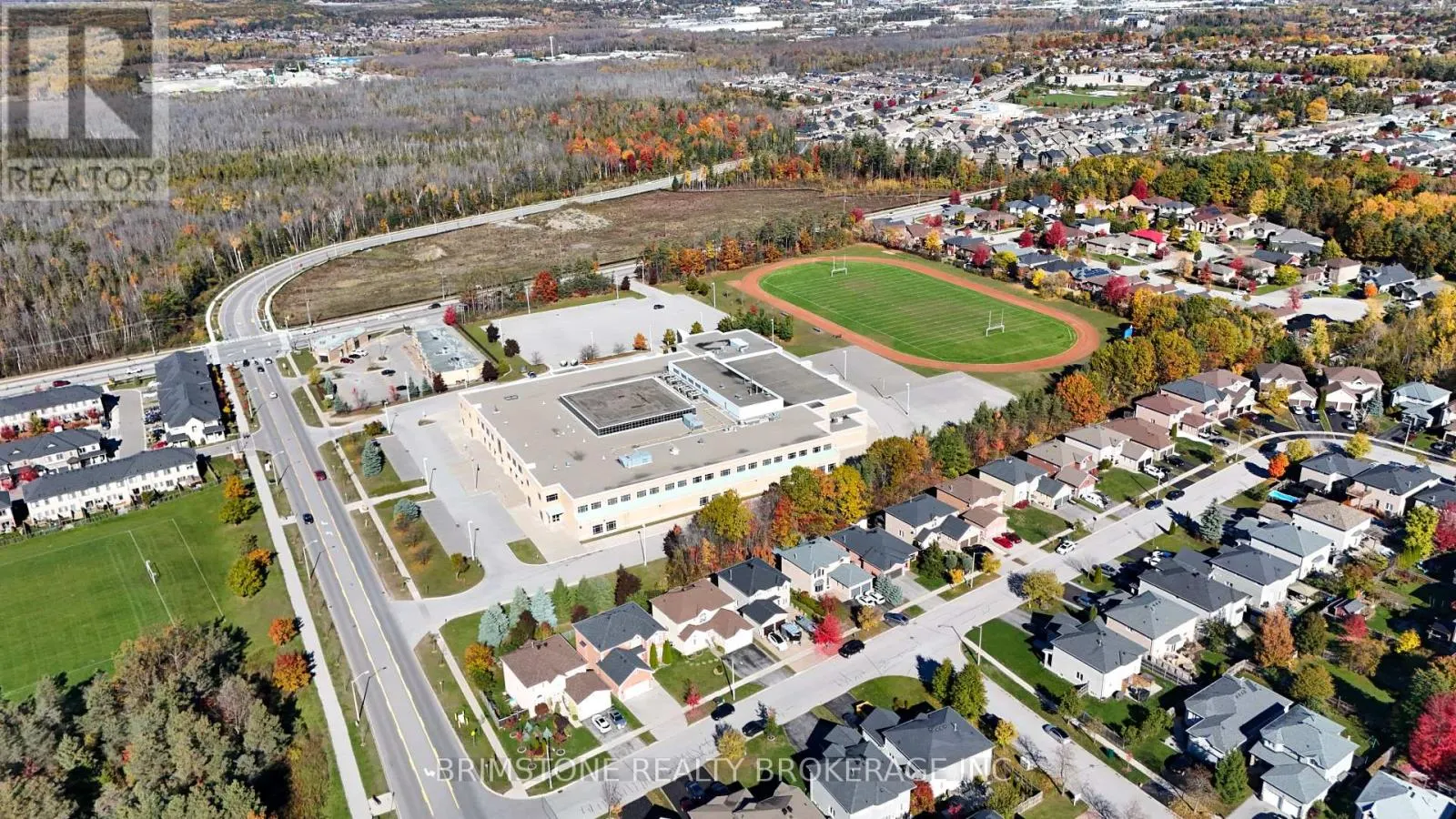 6 SILVERCREEK CRESCENT