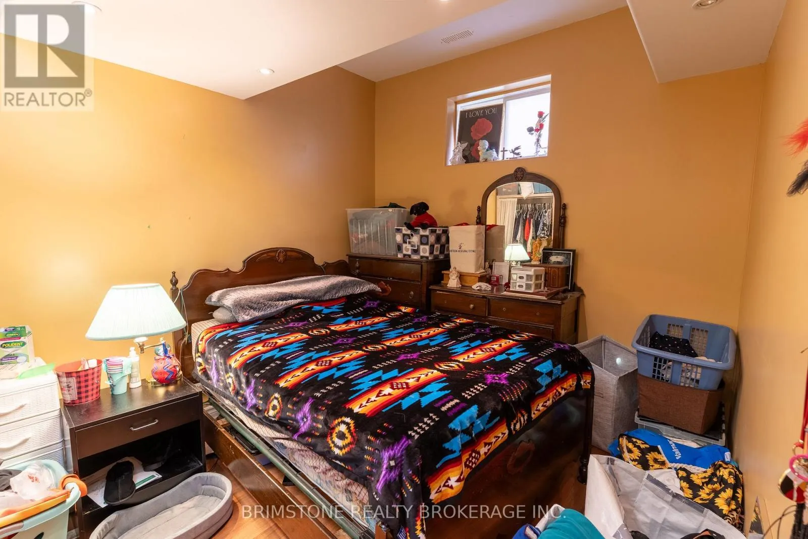 6 SILVERCREEK CRESCENT