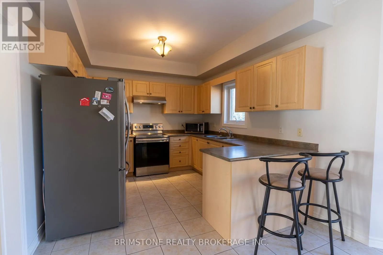 6 SILVERCREEK CRESCENT