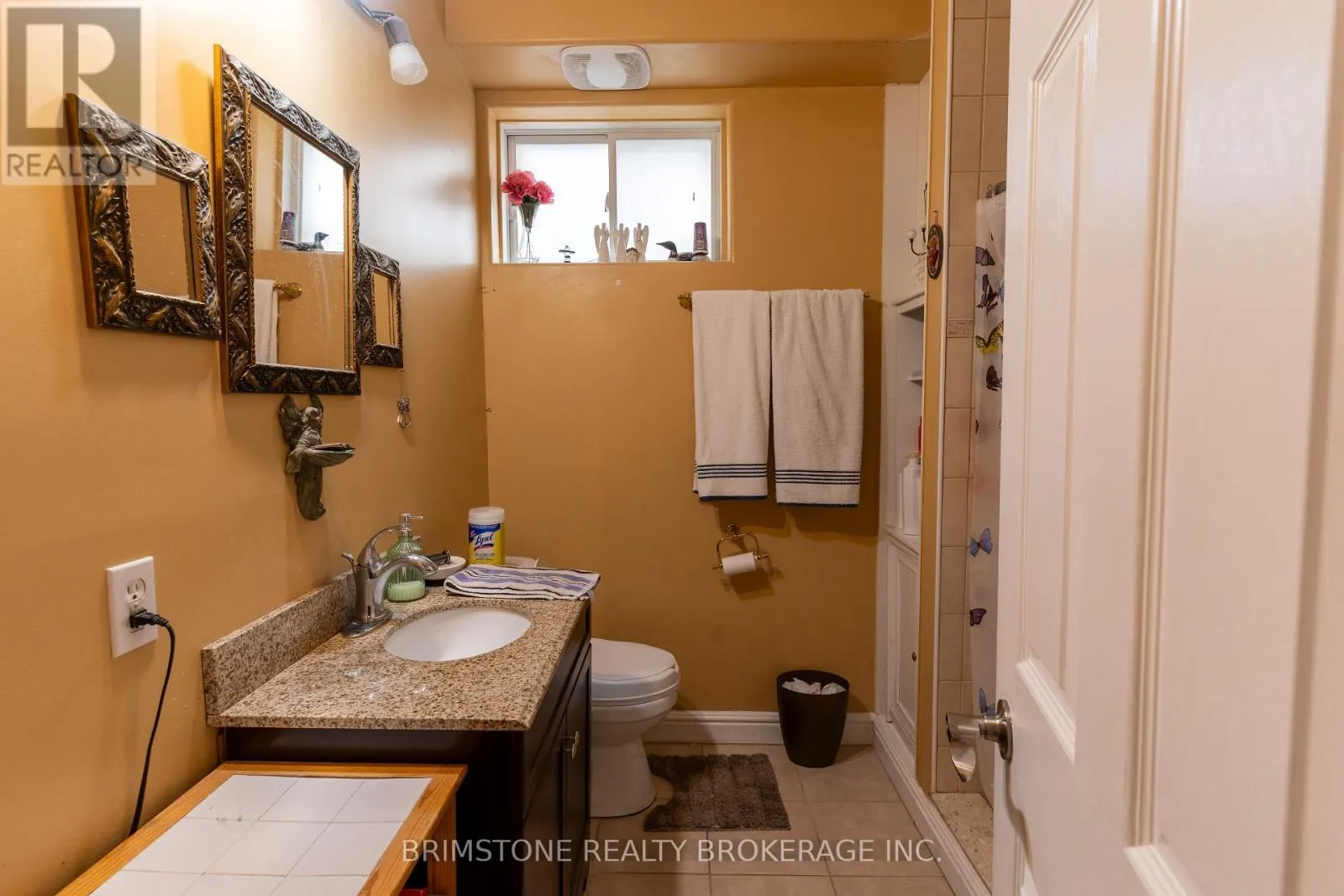 6 SILVERCREEK CRESCENT