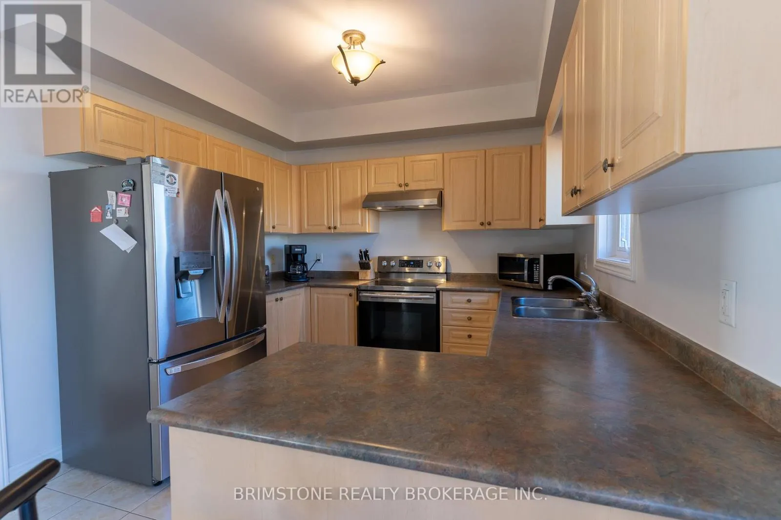 6 SILVERCREEK CRESCENT