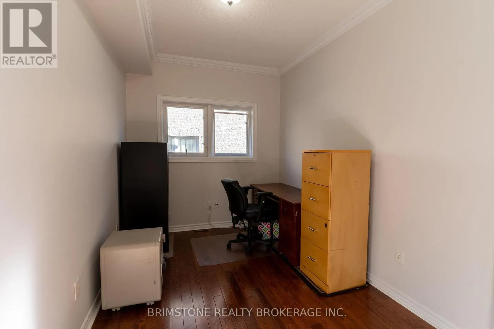 6 SILVERCREEK CRESCENT