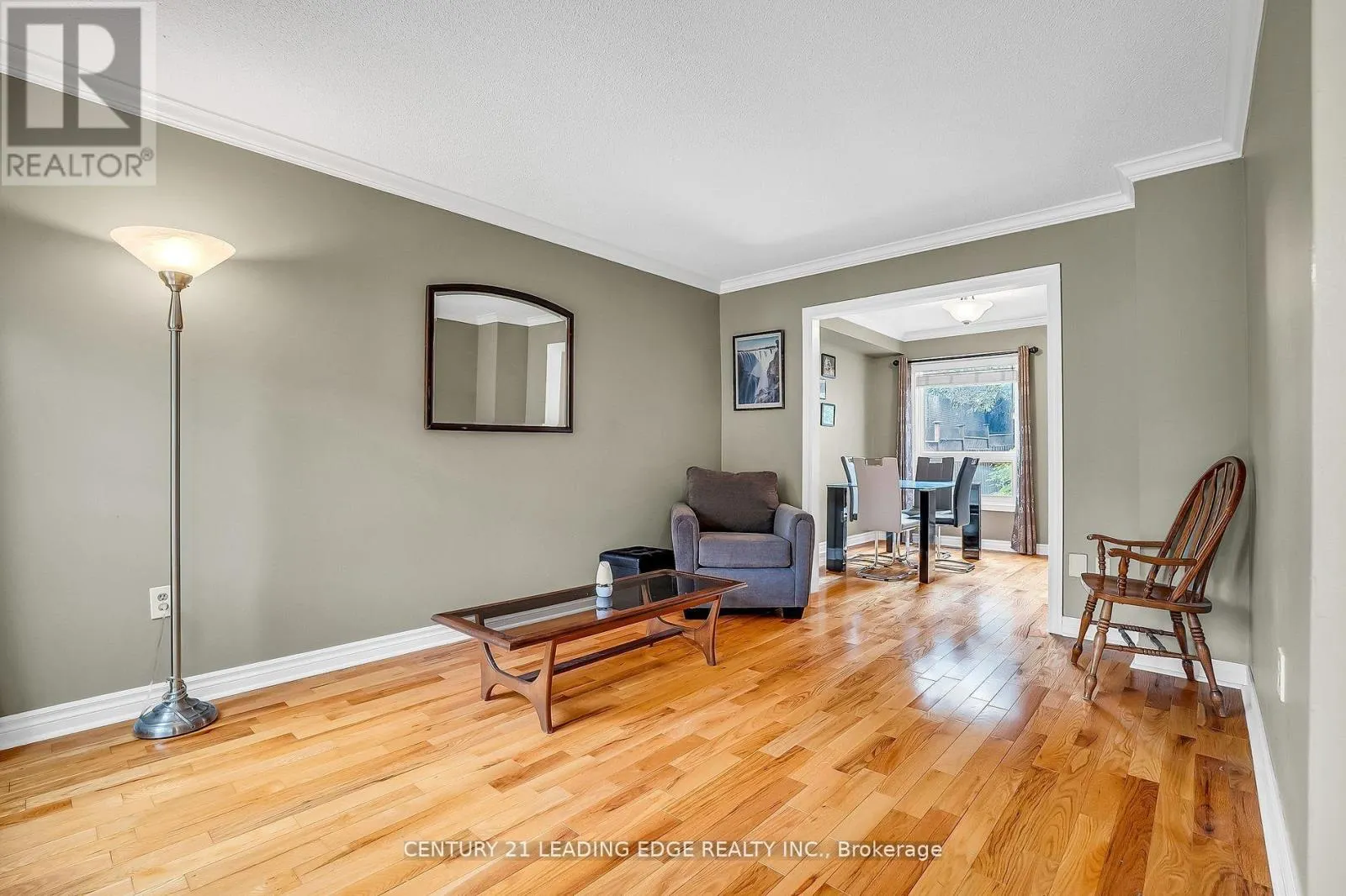 21 BRUSHWOOD CRESCENT