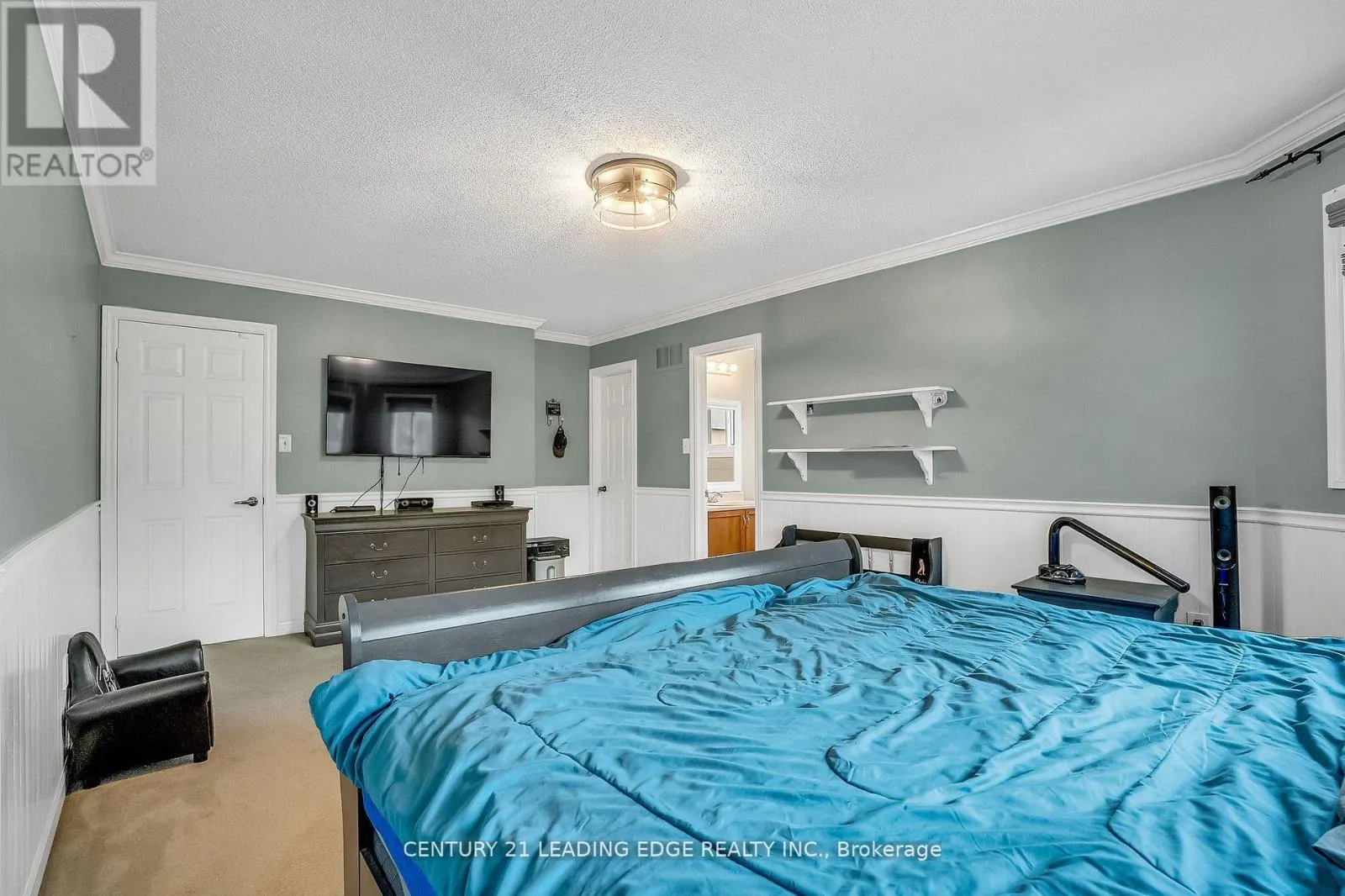 21 BRUSHWOOD CRESCENT