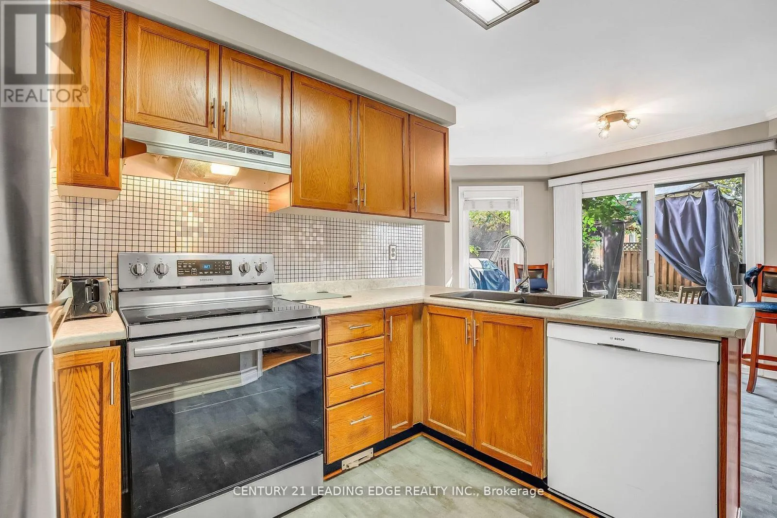 21 BRUSHWOOD CRESCENT