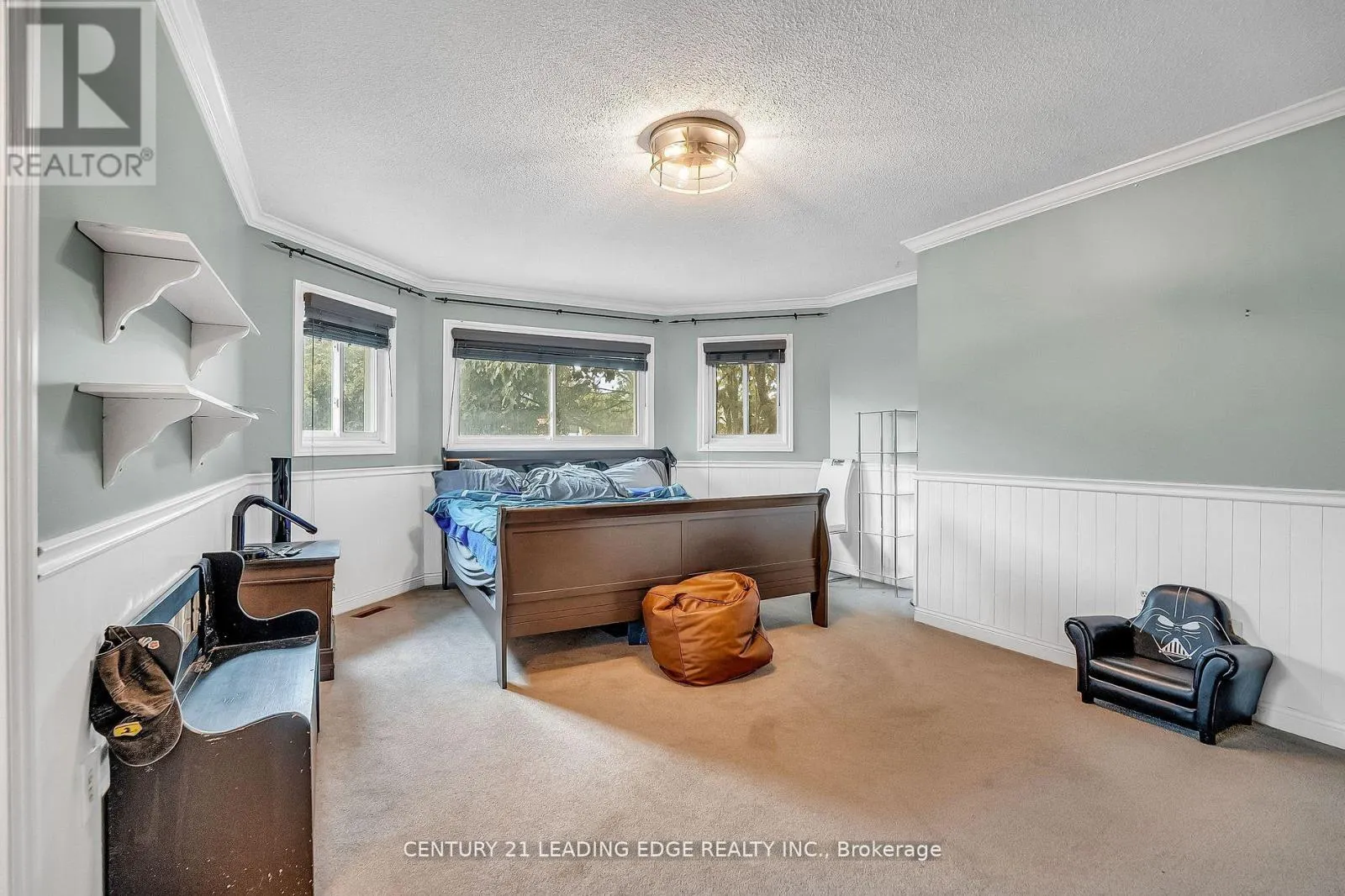 21 BRUSHWOOD CRESCENT