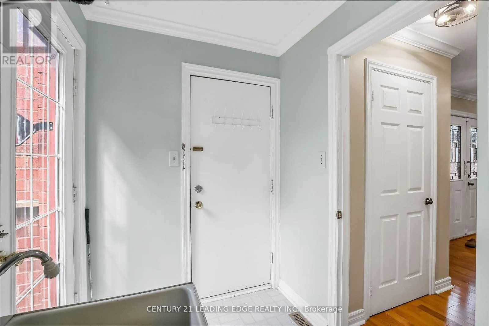 21 BRUSHWOOD CRESCENT