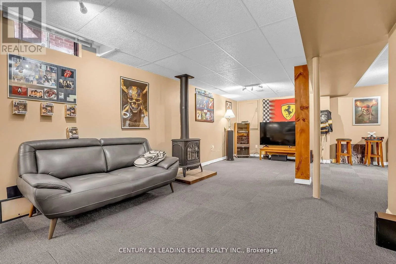 21 BRUSHWOOD CRESCENT