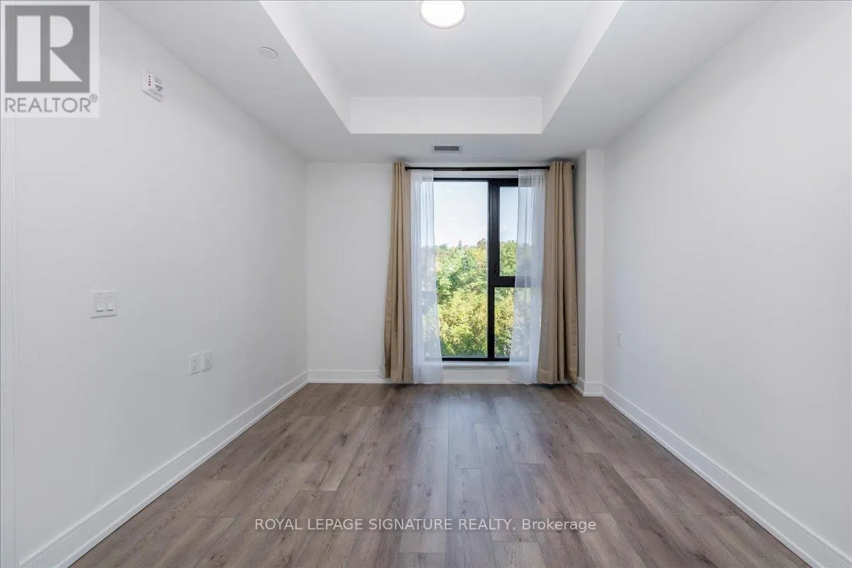 517 - 185 DUNLOP STREET E