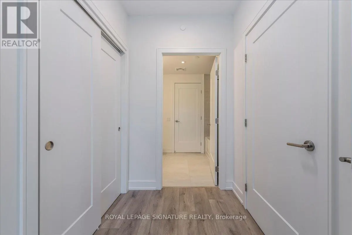 517 - 185 DUNLOP STREET E